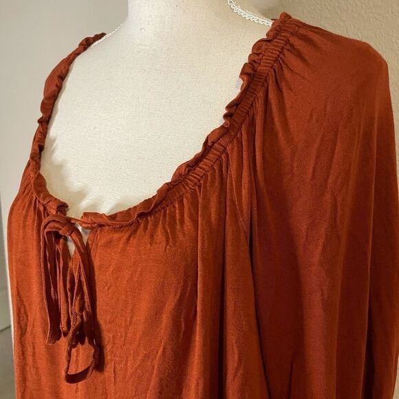 APT. 9 burnt orange blouse w/ ruffled neckline and cuffs, size 0X - Picture 2 of 8